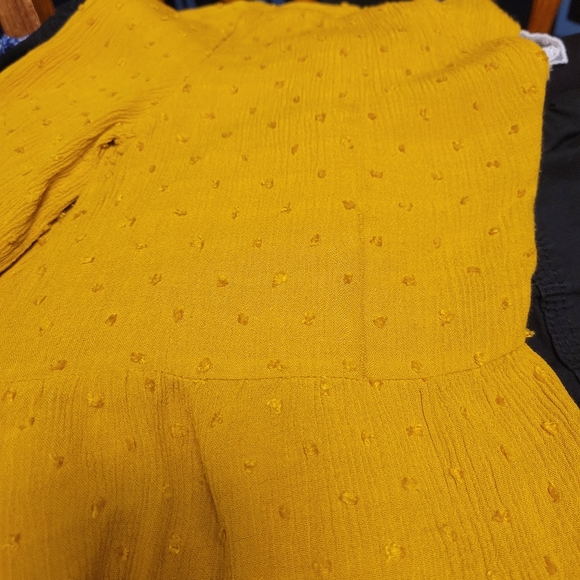 Sadie & Sage Womens Crop Blouse Small Mustard Yellow Swiss Dot Ruffle Hem - Picture 10 of 10